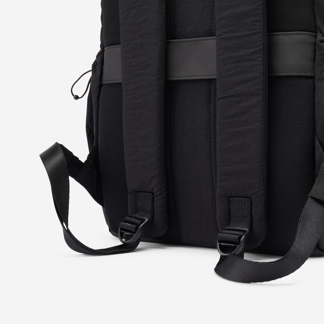 Small 10L backpack with laptop compartment 3