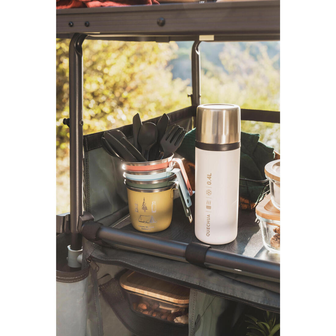 Camping kitchen unit L, foldable and with a wind shield 19