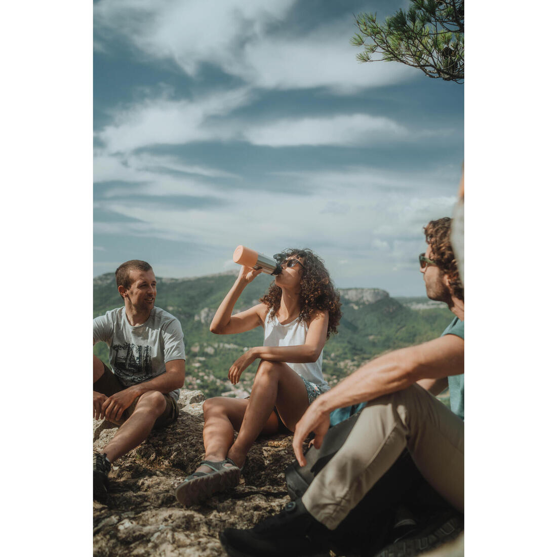 0.8 L insulated stainless steel flask 900 with quick-release cap for hiking 17