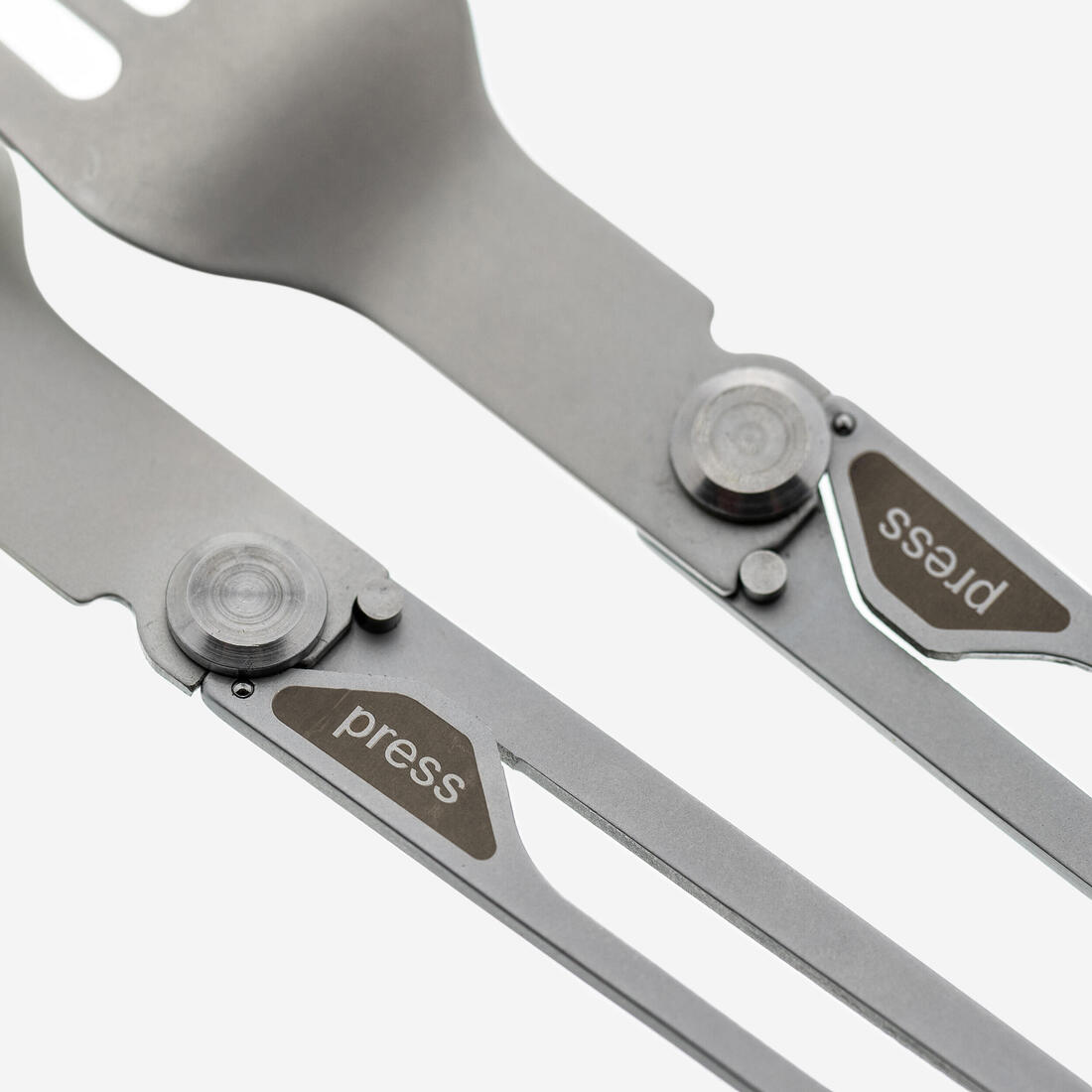 Pako me 2 sete takëmesh të palosshme 900, pirun + lugë, çelik inox për kamping 3